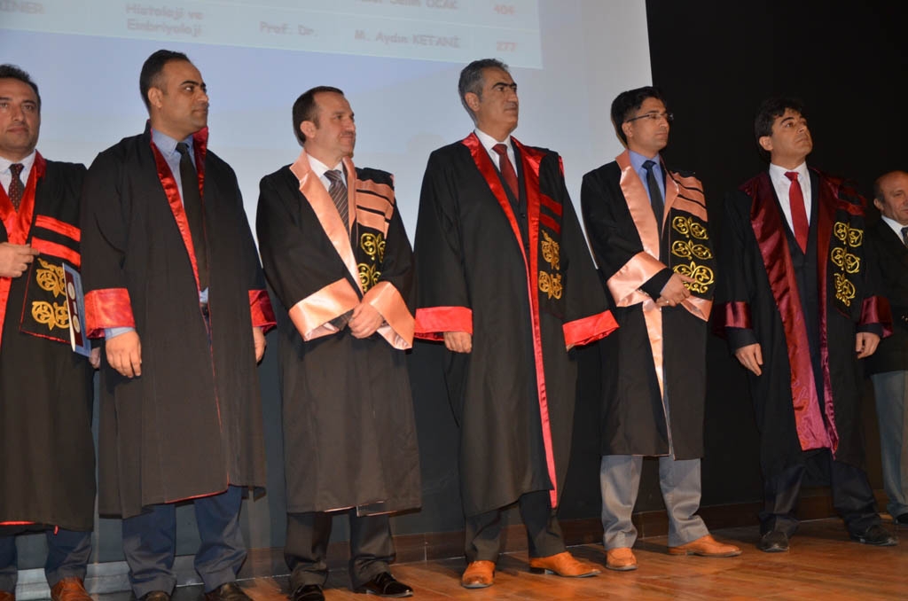 ‘Tıpta En İyi Akademik Performans Ödülü’ sahibini buldu ‘Tıpta En İyi Akademik Performans Ödülü’ sahibini buldu